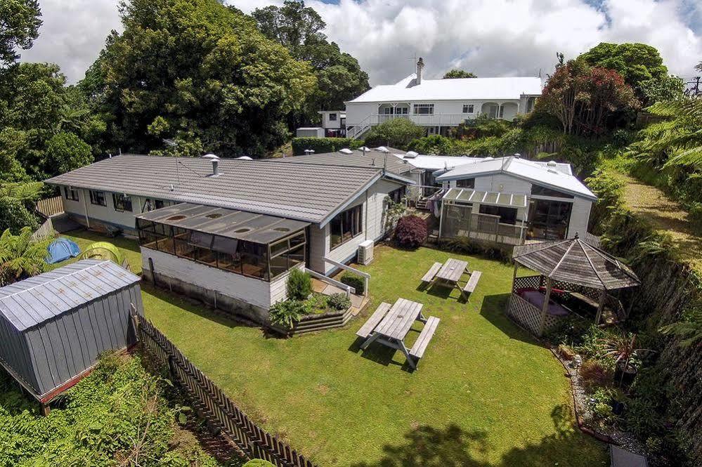 Yha Sunflower Lodge New Plymouth Exterior photo